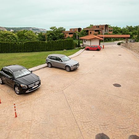 Апартамент За Гости Влади В Комплекс Garden Palace Balchik Exterior foto